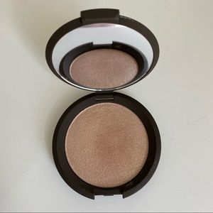 BECCA OPAL HIGHLIGHTER